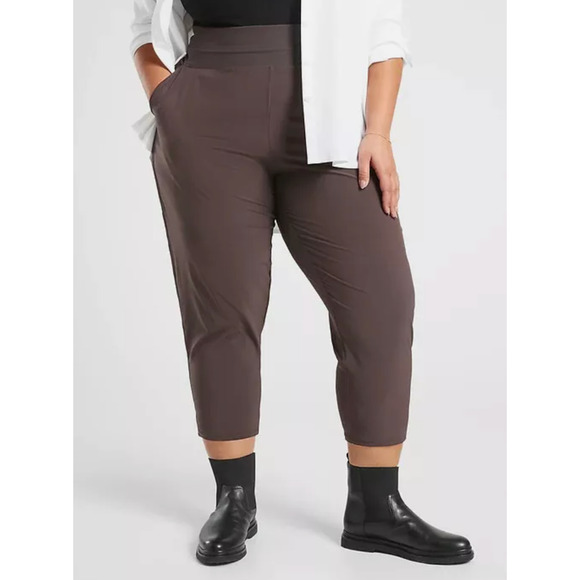 Athleta Nolita Slim Tapered Crop Pants Brown Plus Size 24 NWT $89 Work‎ Travel - Picture 1 of 7
